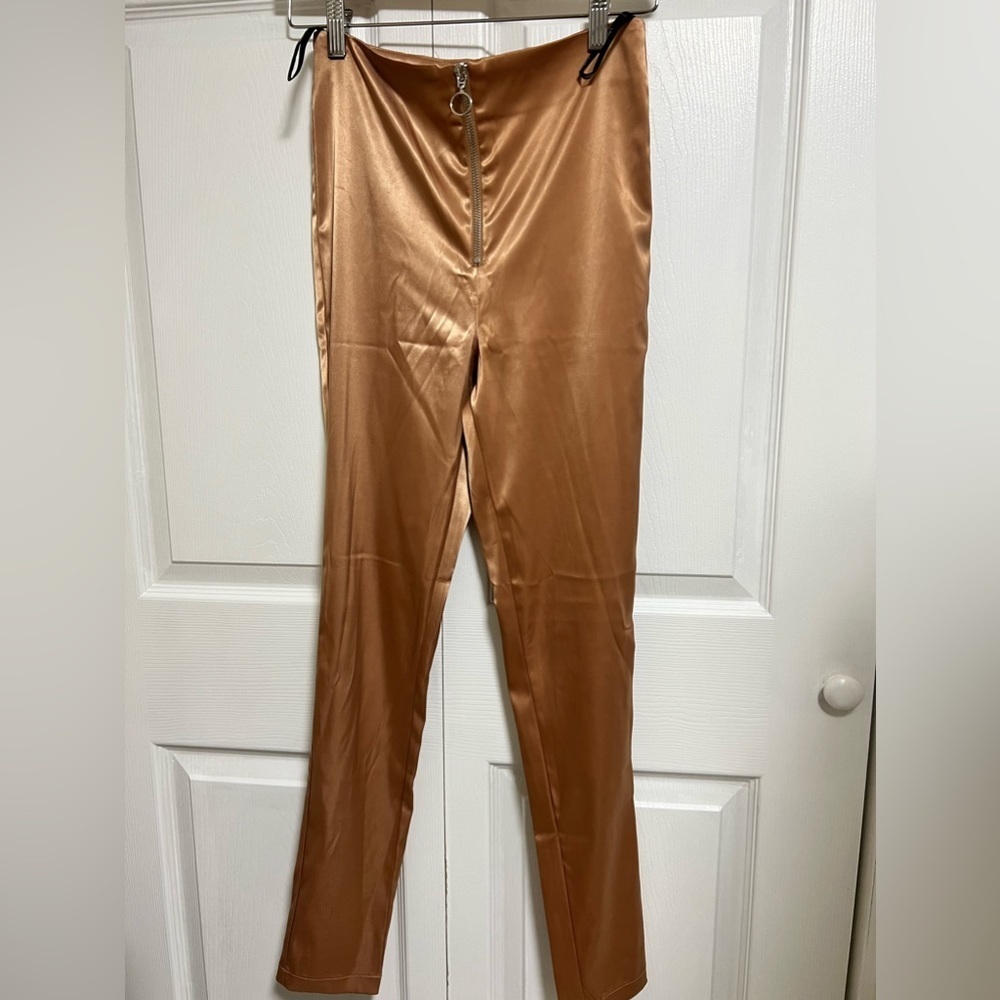 Forever21 Satin Pant Size XS - Picture 4 of 9